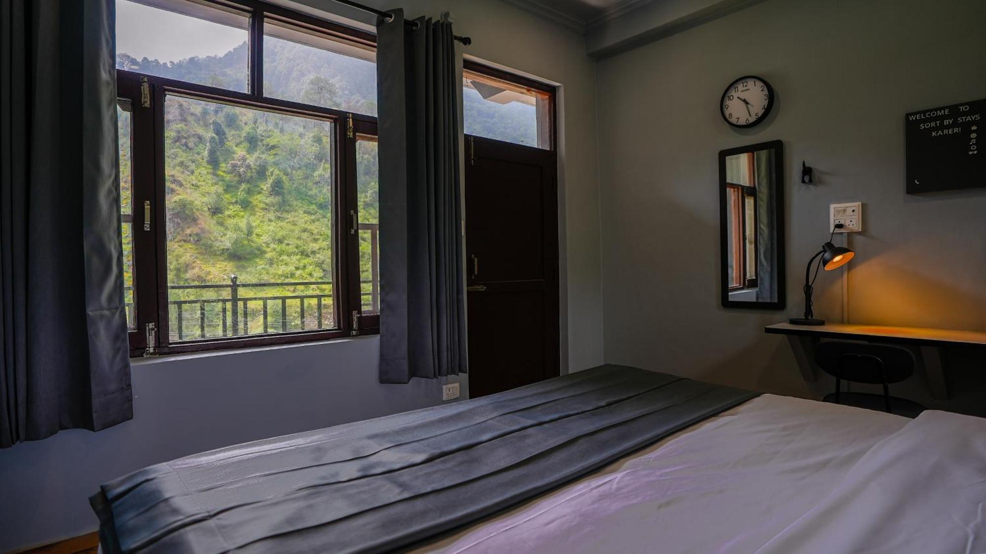 Sort By Stays, Kareri Dharamshala Bagian luar foto